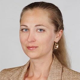 Аліса Магдіч - Професор