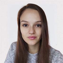 Анна Рижкова - Викладач