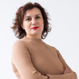 Oxana Bayer - Associate Professor