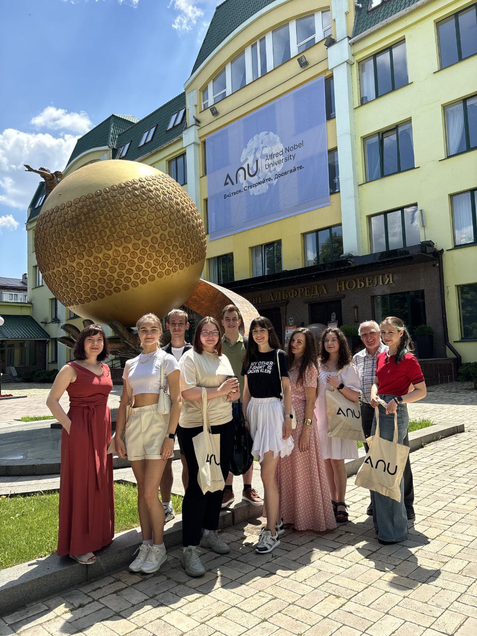 Winners of the English-language Virtual Tours of Dnipro Competition